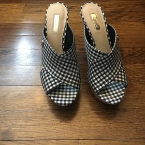 COPY - Guess wedges black and white checker design